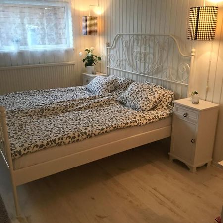 Room With Pentry, Separate Entrance, No Cardpayment Gränna Exterior foto
