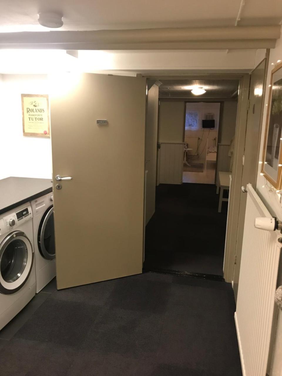 Room With Pentry, Separate Entrance, No Cardpayment Gränna Exterior foto