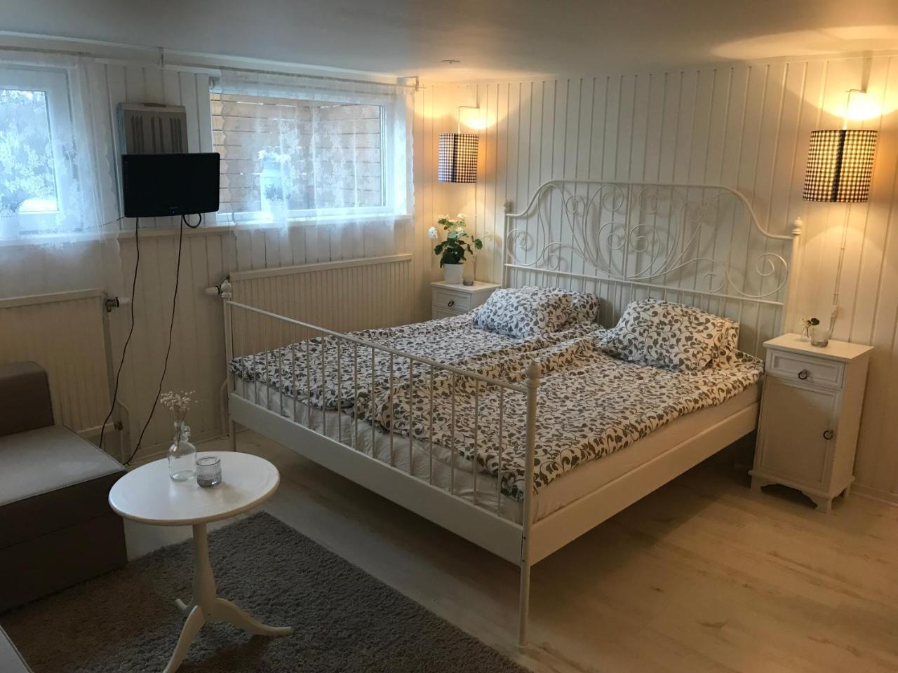 Room With Pentry, Separate Entrance, No Cardpayment Gränna Exterior foto