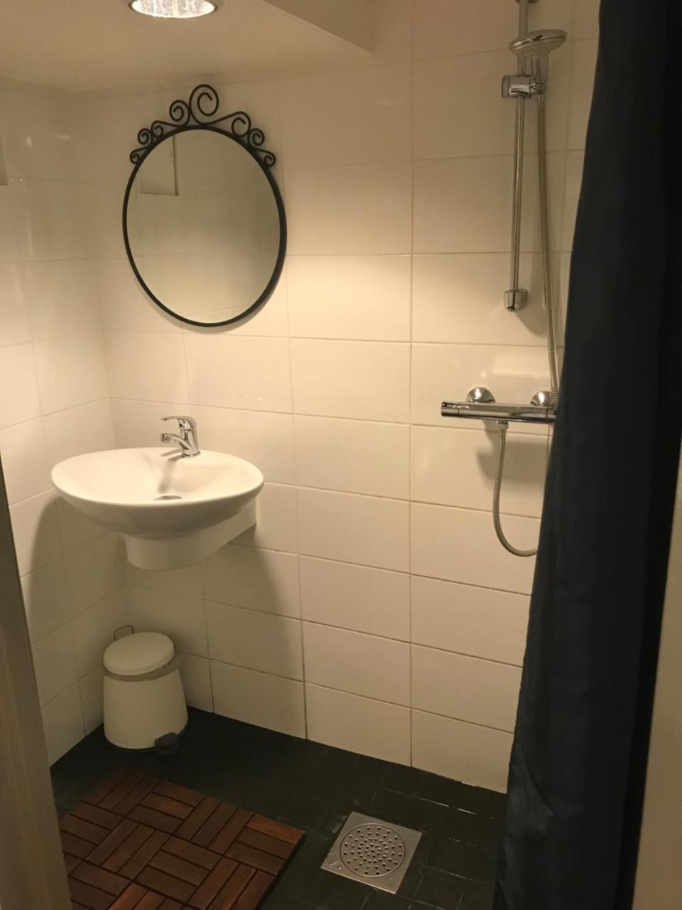 Room With Pentry, Separate Entrance, No Cardpayment Gränna Exterior foto