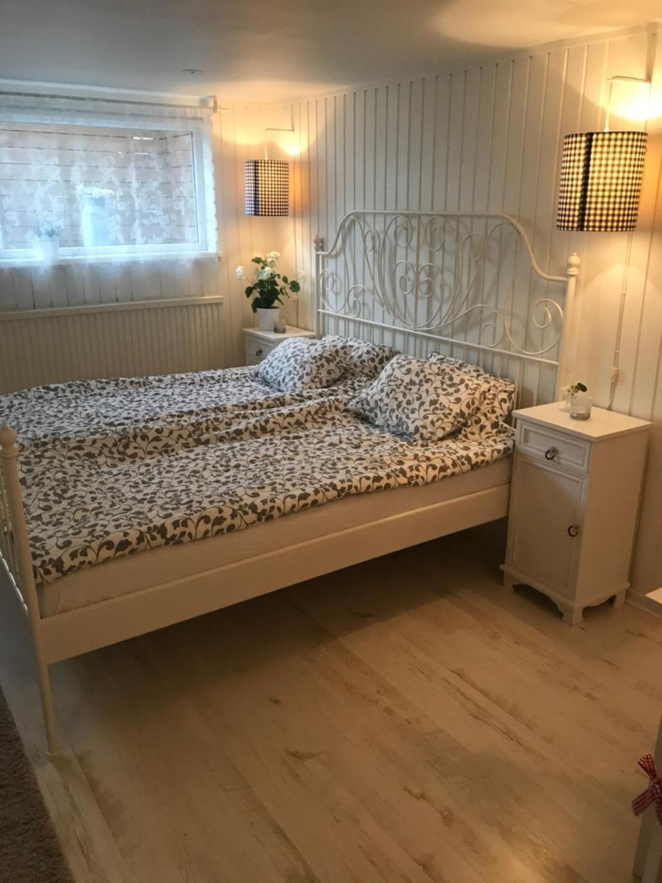 Room With Pentry, Separate Entrance, No Cardpayment Gränna Exterior foto